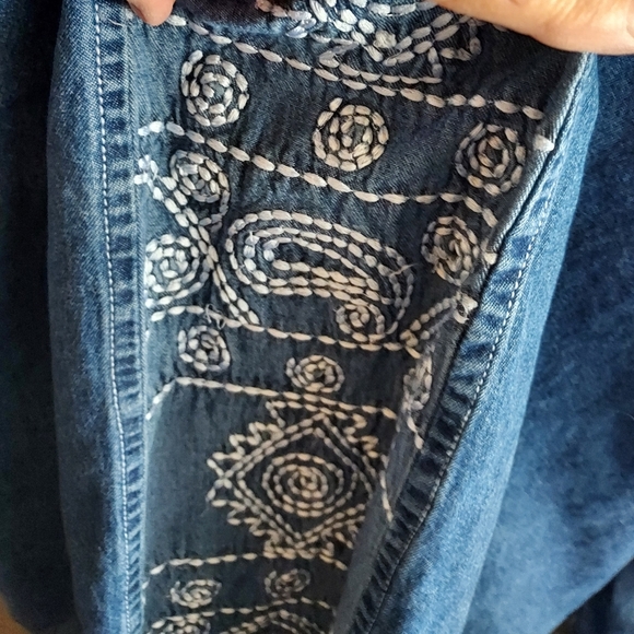 Tantrums bohemian embroidered denim jacket, sz L - Picture 3 of 7